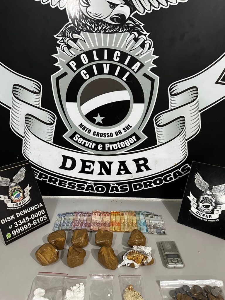 POLÍCIA CIVIL/DENAR prende em flagrante homem que armazenava em sua residência quase 1 kg de cocaína