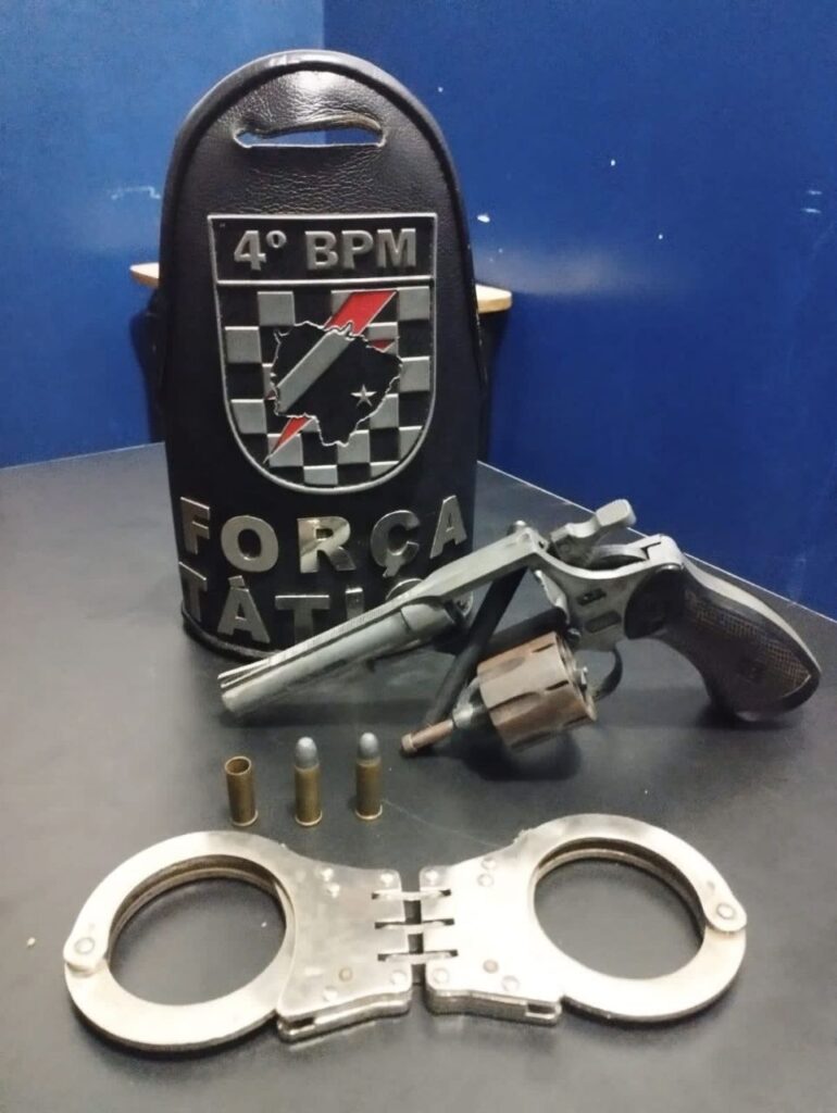 Polícia Militar prende homem pelos crimes de violência doméstica e posse irregular de arma de fogo