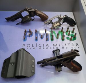 10ºBPM apreende três armas de fogo no Jardim Nhanha, em Campo Grande