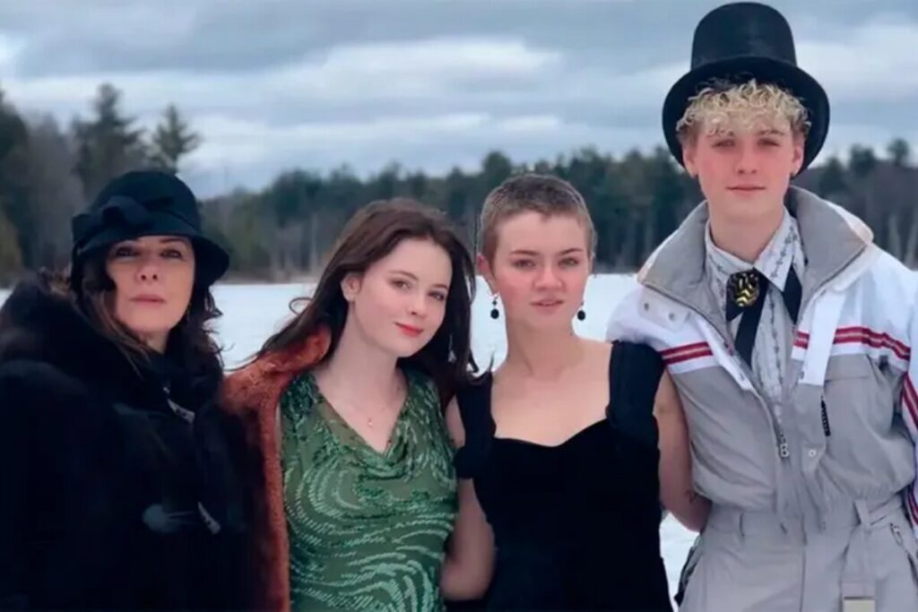 Marcia Gay Harden e os filhos