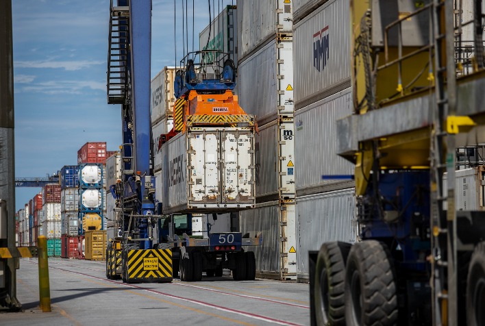 Exportações de carne de frango crescem 4% em abril