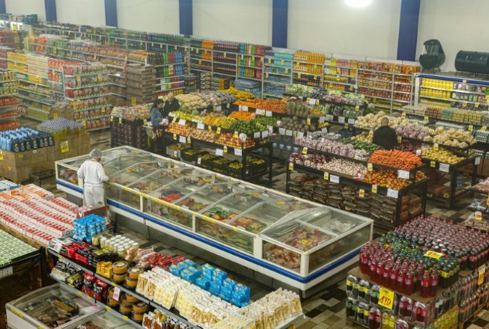 ÍNDICE REGIONAL: Mesmo com leve aumento de preços em abril, inflação acumulada desacelera no Paraná