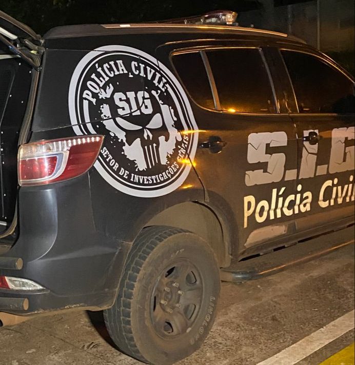 Polícia Civil prende comparsa de homicida e apreende arma utilizada no crime