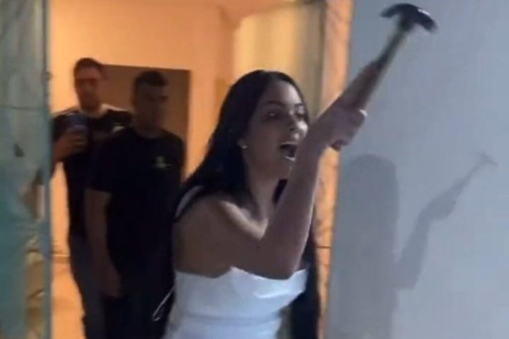 emily garcia com martelo na casa do ex-marido, babal guimarães