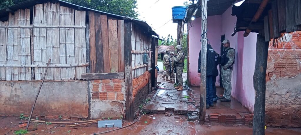 Polícia Civil cumpre mandado de busca e apreensão, com apoio da Polícia Federal em Sidrolândia