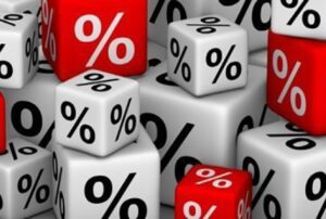Taxas futuras de juros caem no Brasil e já precificam corte de 0,50 ponto da Selic em agosto