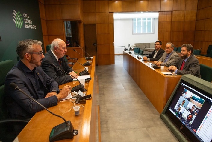 Comissão Nacional de Pecuária de Leite da CNA realiza um balanço das ações de enfrentamento às importações de leite