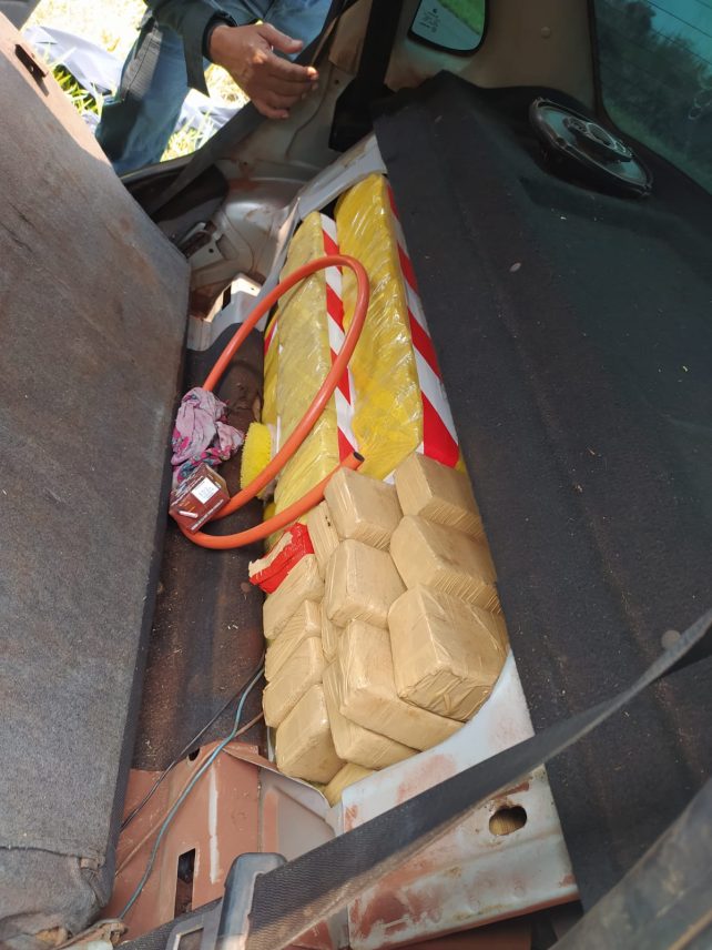 Polícia Militar prende homem transportando mais de 400 quilos de maconha em Ivinhema