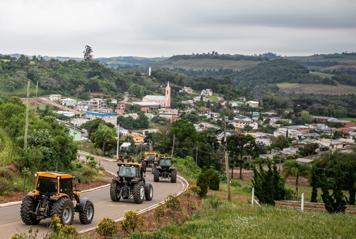 “Viajando com V de Valtra” reúne produtores rurais e influencers do agro em evento inédito no Rio Grande do Sul