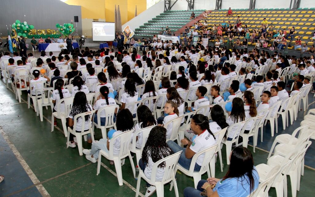Proerd forma 400 alunos em Corumbá