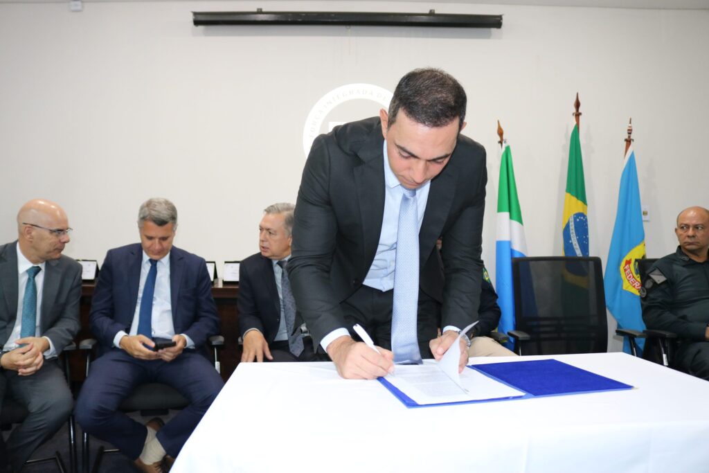 Polícia Civil assina acordo de cooperação técnica com demais Forças de Segurança para o combate ao crime organizado