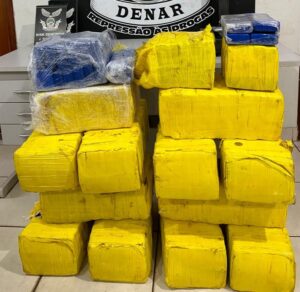 Polícia Civil descobre depósito de drogas no bairro Panorama e prende três pessoas