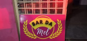 Polícia Civil fecha casa de prostituição que realizava rifas e bingos de profissionais do sexo em Água Clara