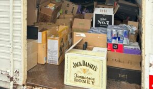 Polícia Civil prende homem responsável pelo depósito de cigarros eletrônicos e Power Honey em Campo Grande